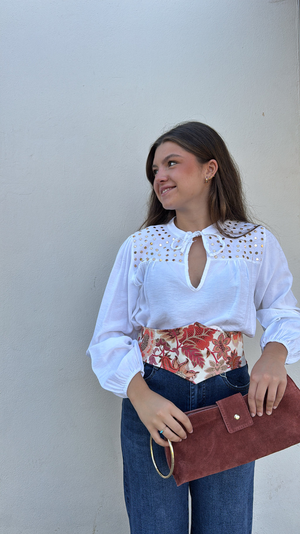 Blusa tachas Blanca