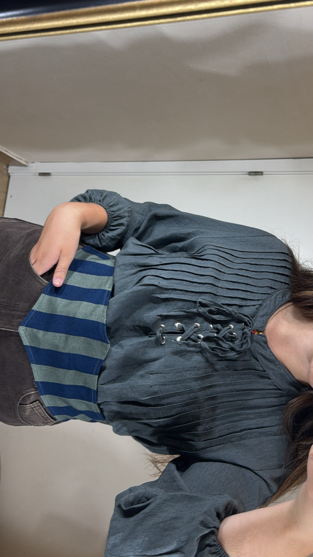 Blusa cordón Gris