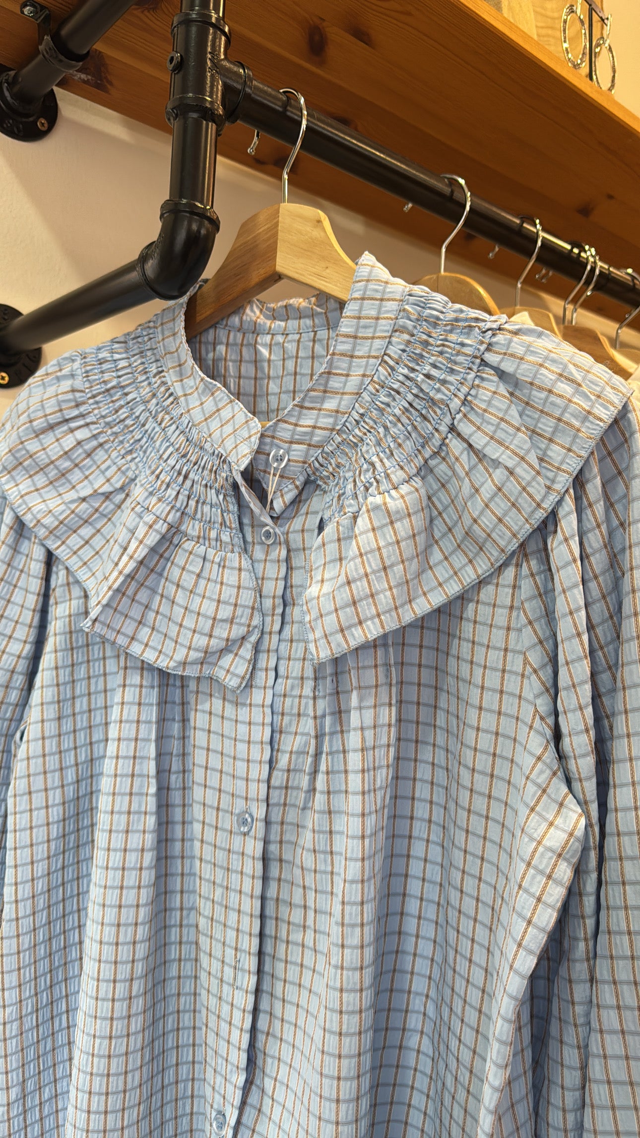 Blusa cuadro volante