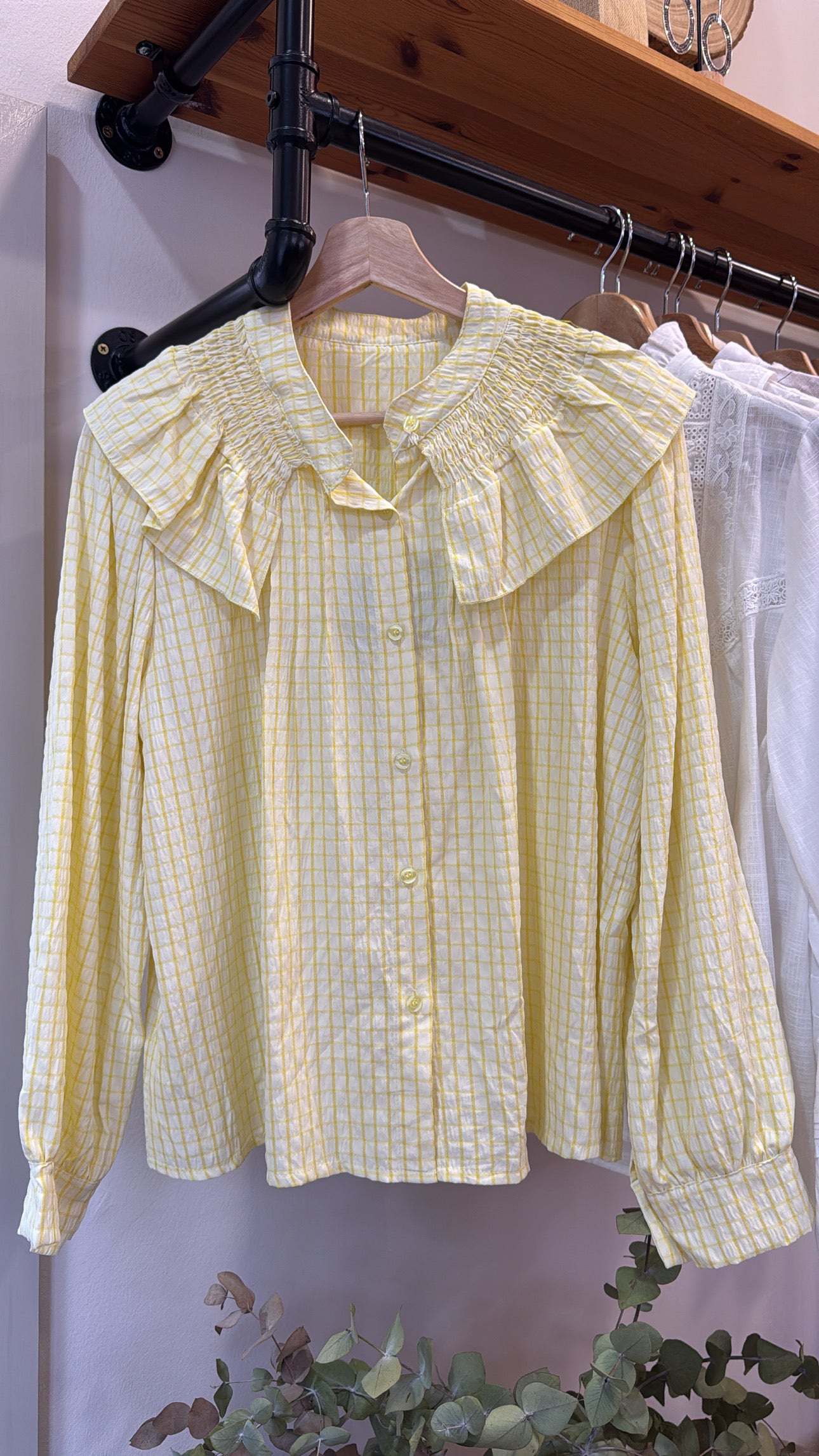 Blusa cuadro volante amarilla