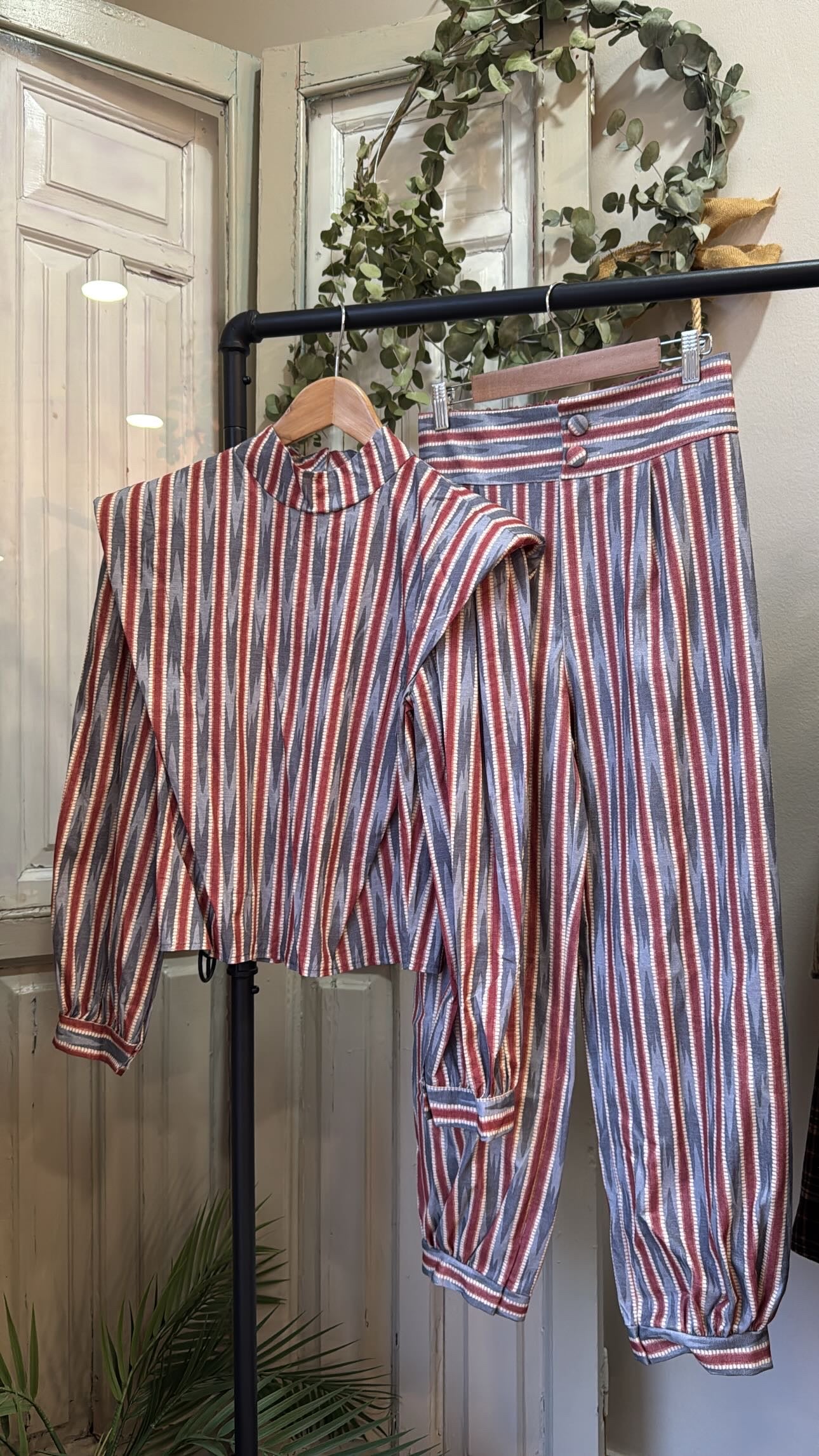 Conjunto IKAT Burdeos